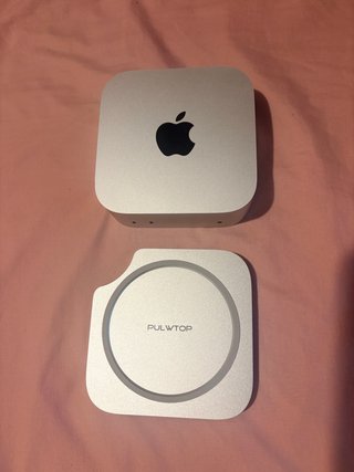 Mac Mini 4 + Dock con SSD 500GB .