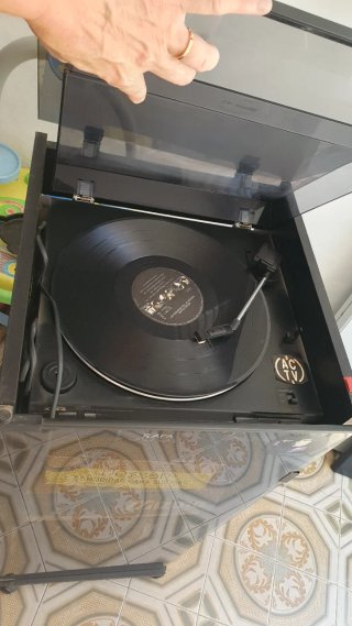 AIWA Toca Discos y CD