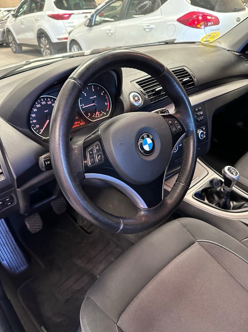 BMW Serie 1 2009, foto 9