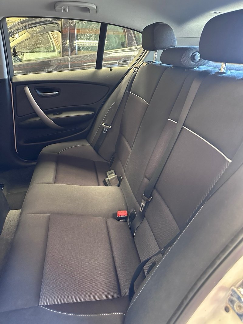 BMW Serie 1 2009, foto 13
