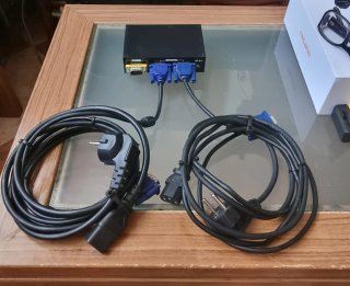 Splitter video VGA. Con cables incluidos
