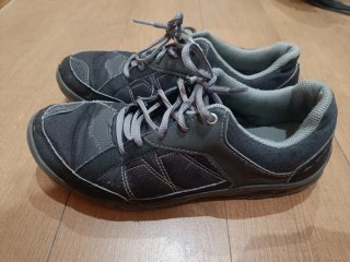 Zapatillas Decathlon Talla 40 gris
