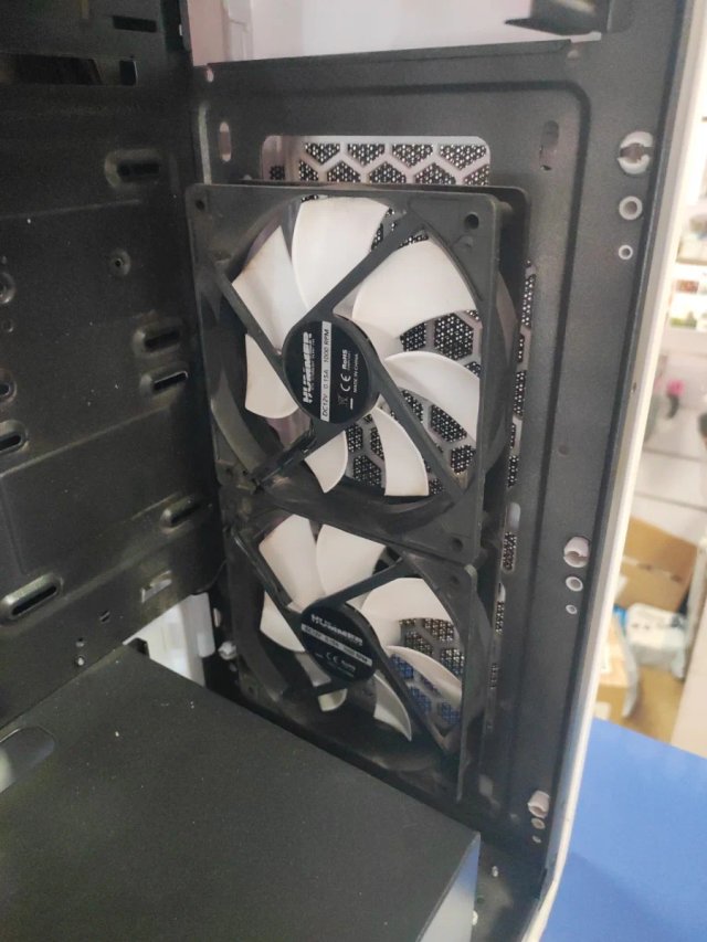 Caja ATX Gaming Blanca