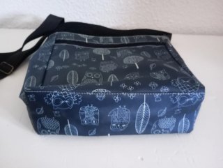 Bolso con estampado de búhos