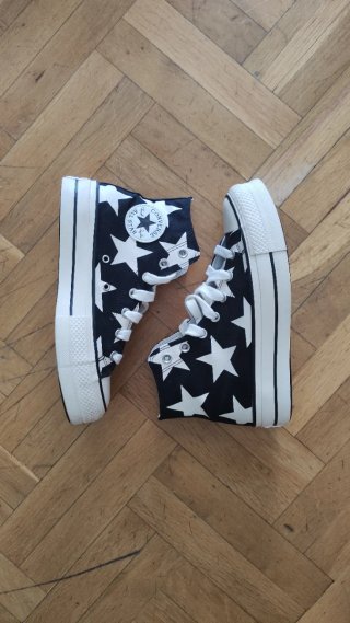 Converse negras estrellas