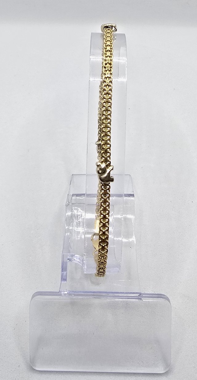 Pulsera de oro de 18k. Peso: 4.51gr.
