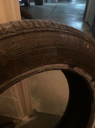 Neumático Bridgestone 175/65 R15 84H