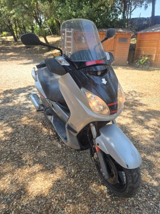 Yamaha X-Max 250 - Motor perfecto