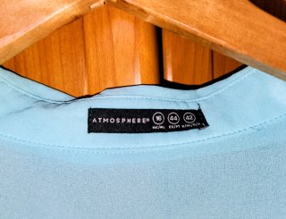 Camisa azul celeste sin mangas