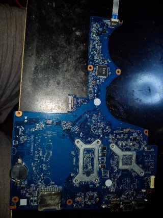 HP Pavilion 15 bc-450ns Negro gtx1050