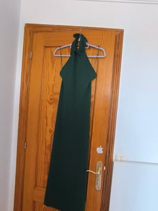 Vestido de Zara de fiesta y orla verde largo