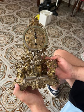 Reloj de sobremesa antiguo,