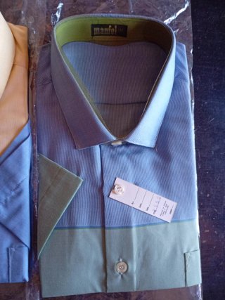 2 Camisas vintage Manfel beige y azul