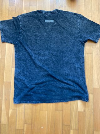 Camiseta Essentials Fear of God Negra