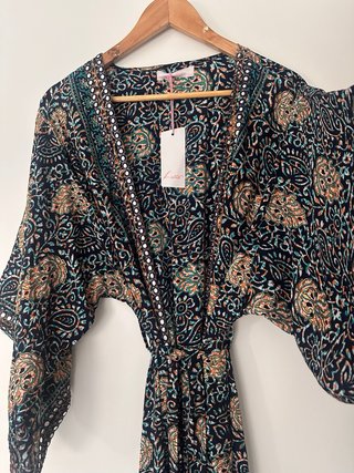 Kimono estampado talla única NUEVO CON ETIQUETA