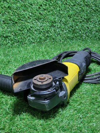 Radial Amoladora Stanley FMEG210