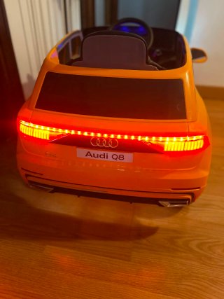 Coche Eléctrico Audi Q8 para Niños