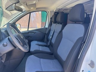 Opel Vivaro 2017 9 plazas, 185000 km