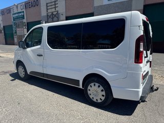 Opel Vivaro 2017 9 plazas, 185000 km
