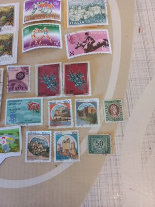 Lotto 20 francobolli vari Italia e estero