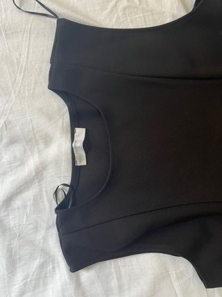 Vestido negro sin mangas