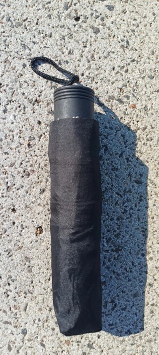 Paraguas plegable negro