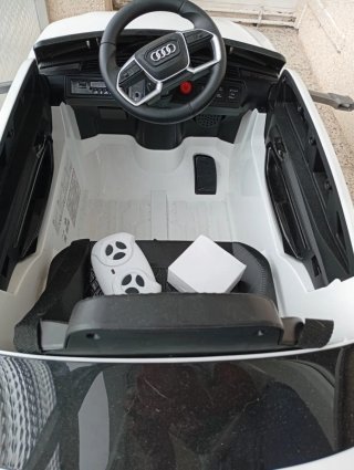 Coche de juguete Audi e-tron Sportback blanco