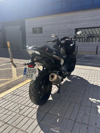 BMW C600 Sport Maxi Scooter Negra/Gris