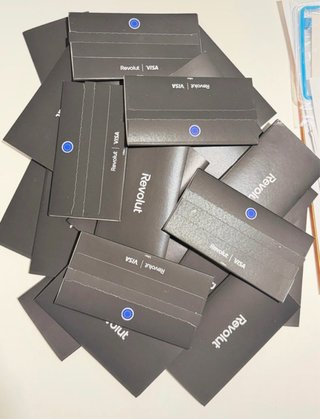 24 Carte Revolut Roma e Milano