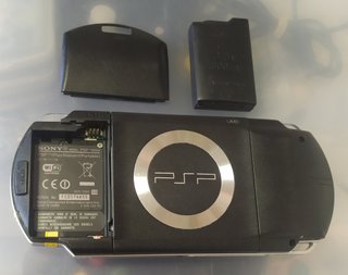 Sony PSP-1004 Nero + Memory Stick 32MB