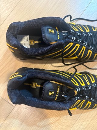 Nike Shox Talla 45.5 Negro/Amarillo