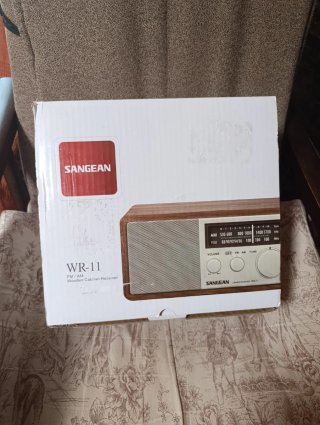 Radio transistor sobremesa Sangean WR-11