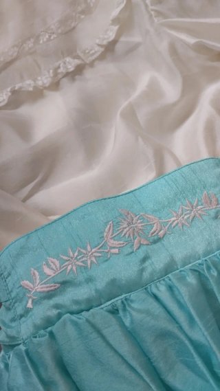Conjunto niña blanco y turquesa