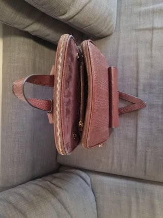 mochila para ordenador de la marca Parfois