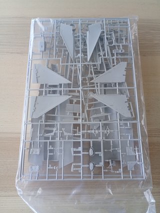 DRAKEN J35 F/J MAQUETA 1/48 HASEGAWA
