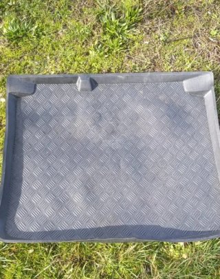 Protector maletero Golf 4