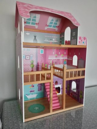 Casa de muñecas de madera Barbie