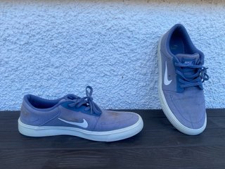 Zapatillas Nike SB Azul y Blanco