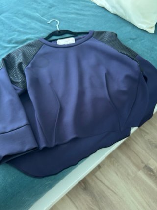 Jersey azul y negro con detalles- Juanjo Oliva