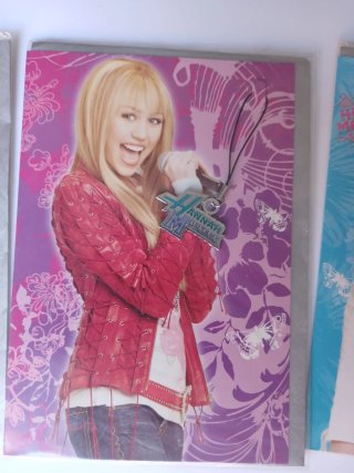 Pack 3 Tarjetas Hannah Montana con Colgante
