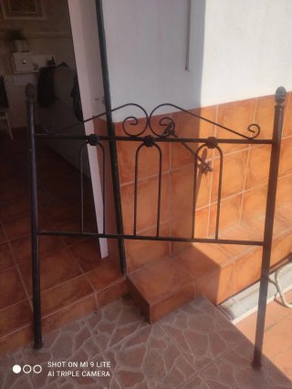 Cabecero de cama de forja negro
