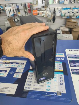 Ordenador HP AMD A9 8GB RAM 256GB SSD W11
