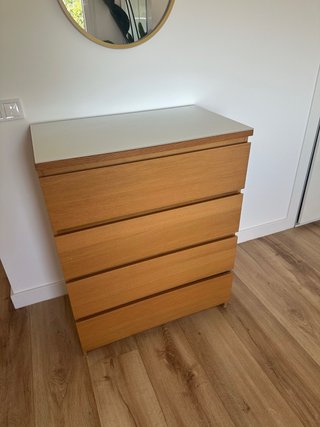 Cómoda Ikea Malm Roble. Regalo cristal templado