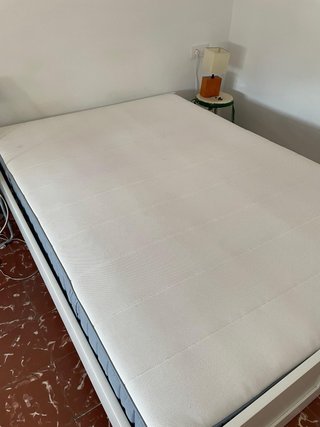 Colchón 1.40x2.00 y estructura cama