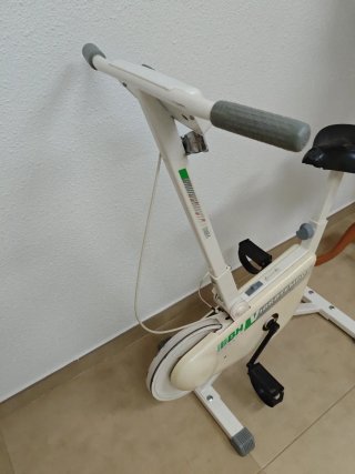 Bicicleta Estática BH Vibrotempo