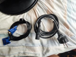 Monitor YURAKU Negro con Cables