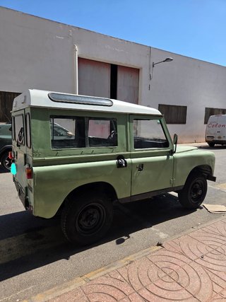Land Rover santana 1983