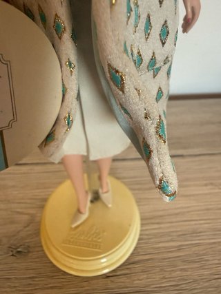 Barbie Silkstone Continental Holiday Mattel 2000