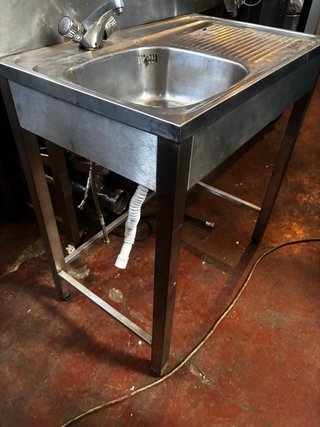 Lavabo de acero inoxidable