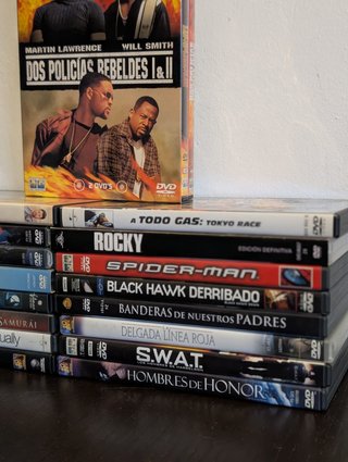 Lote 17 Estuches DVD - 18 Pelis de Cine